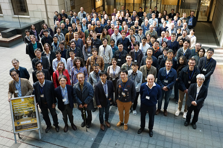 Second International Conference on the Physics of the Two Infinities集合写真